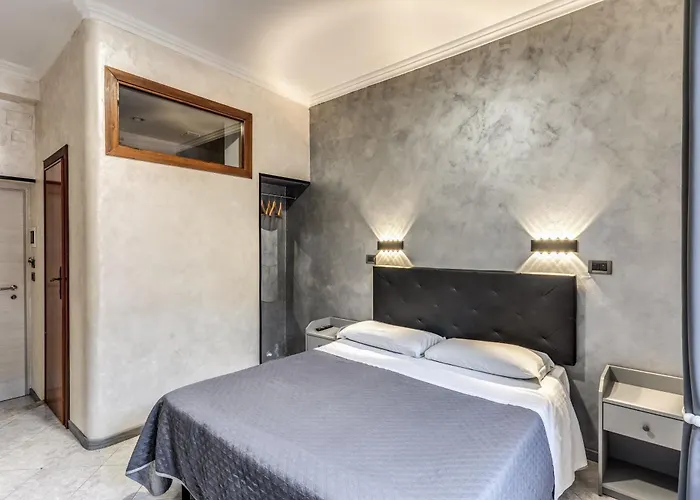 Planet Hotel