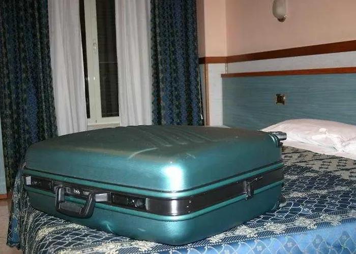Planet Hotel